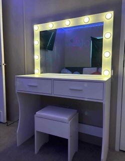Vanity (Nuevo en Su caja)