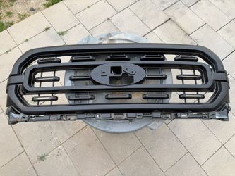 2021-2023 Ford F-150 OEM Front Grille – Black – $150 OBO