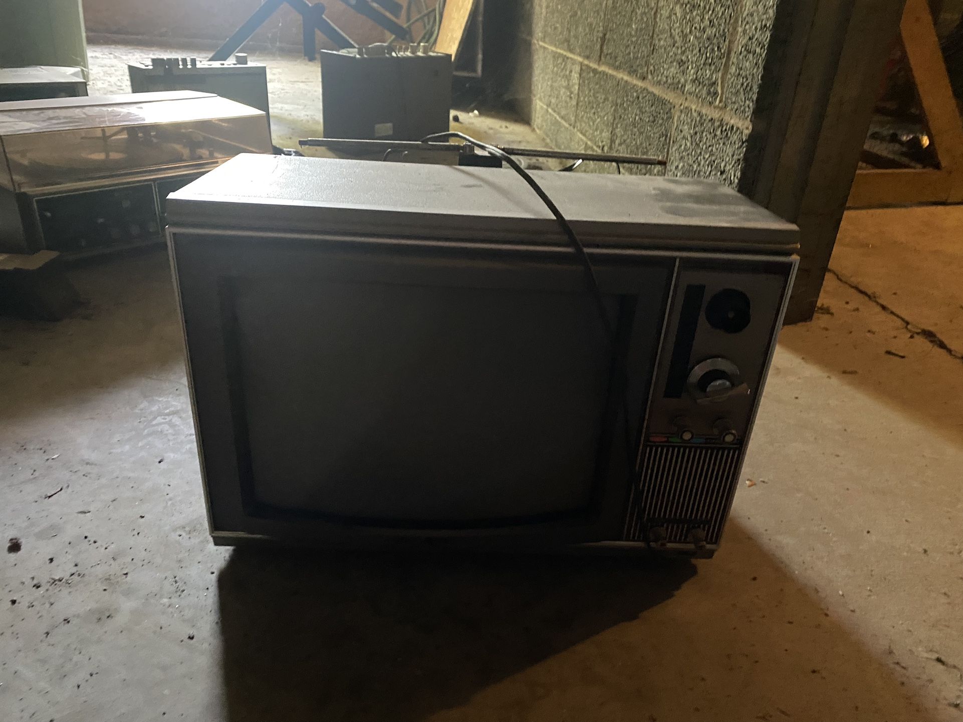 Sony Trinitron Color Tv Kv-1500