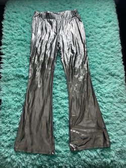 New women’s pants size medium