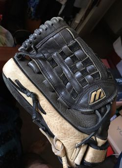 Baseball glove