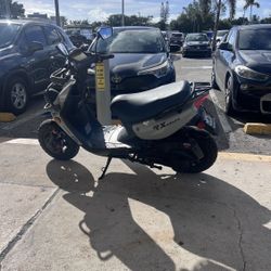 2021 150cc Scooter 