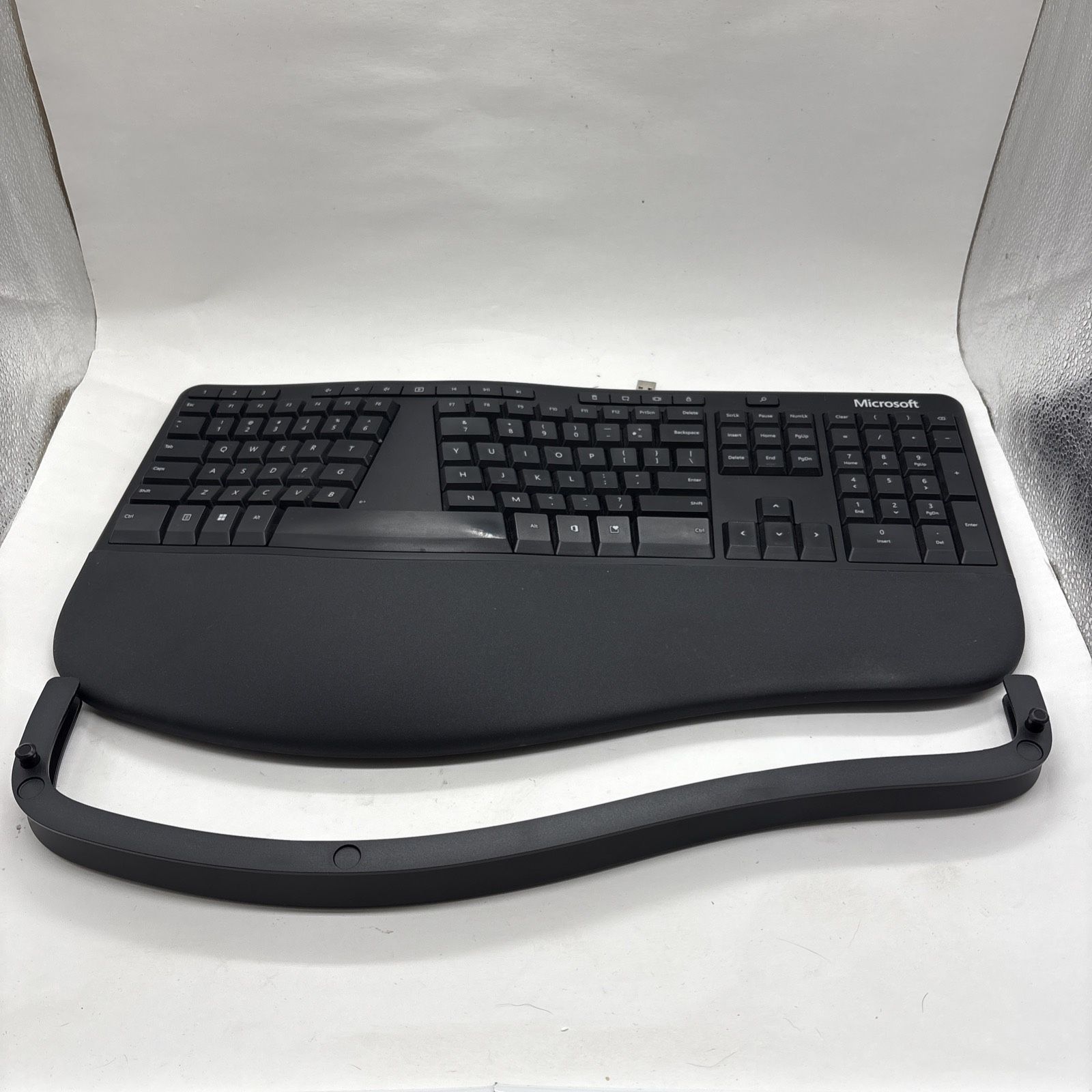 MICROSOFT Wired Ergonomic Keyboard Model 1878 USB 2.0 Black LXM-00001 *Tested*