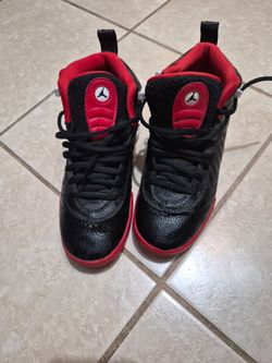 Zapatos jordan unisex size 5.5 como nuevos