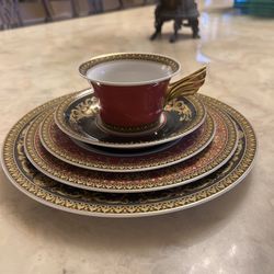 Authentic Versace Medusa  5-piece China. 4 Sets. 