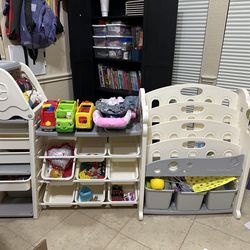 Children’s toy and book storage