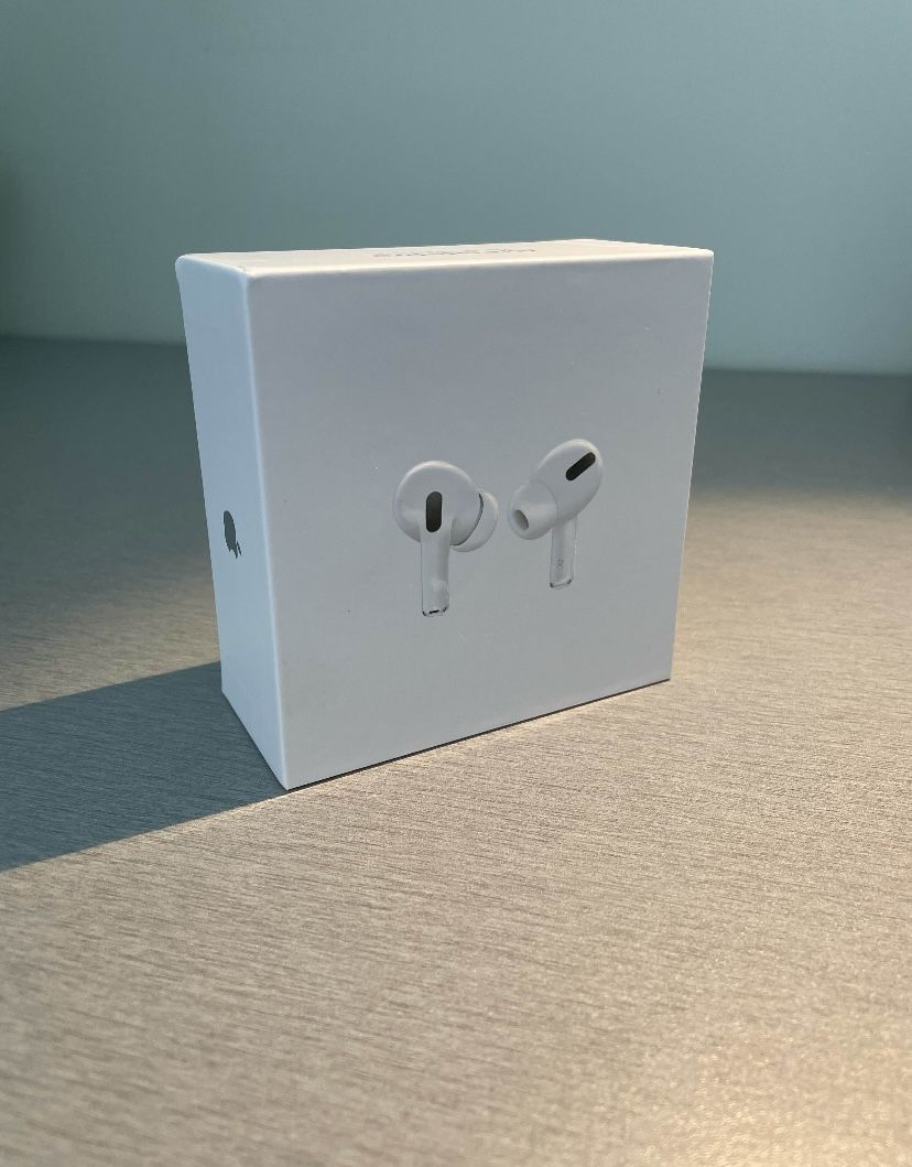 *Sealed*AirPods Pro’s 2