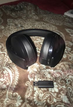 PlayStation gold headset new model