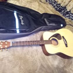 Your's Today Selling A New Yamaha Acoustic Guitar With Carrying Bag 