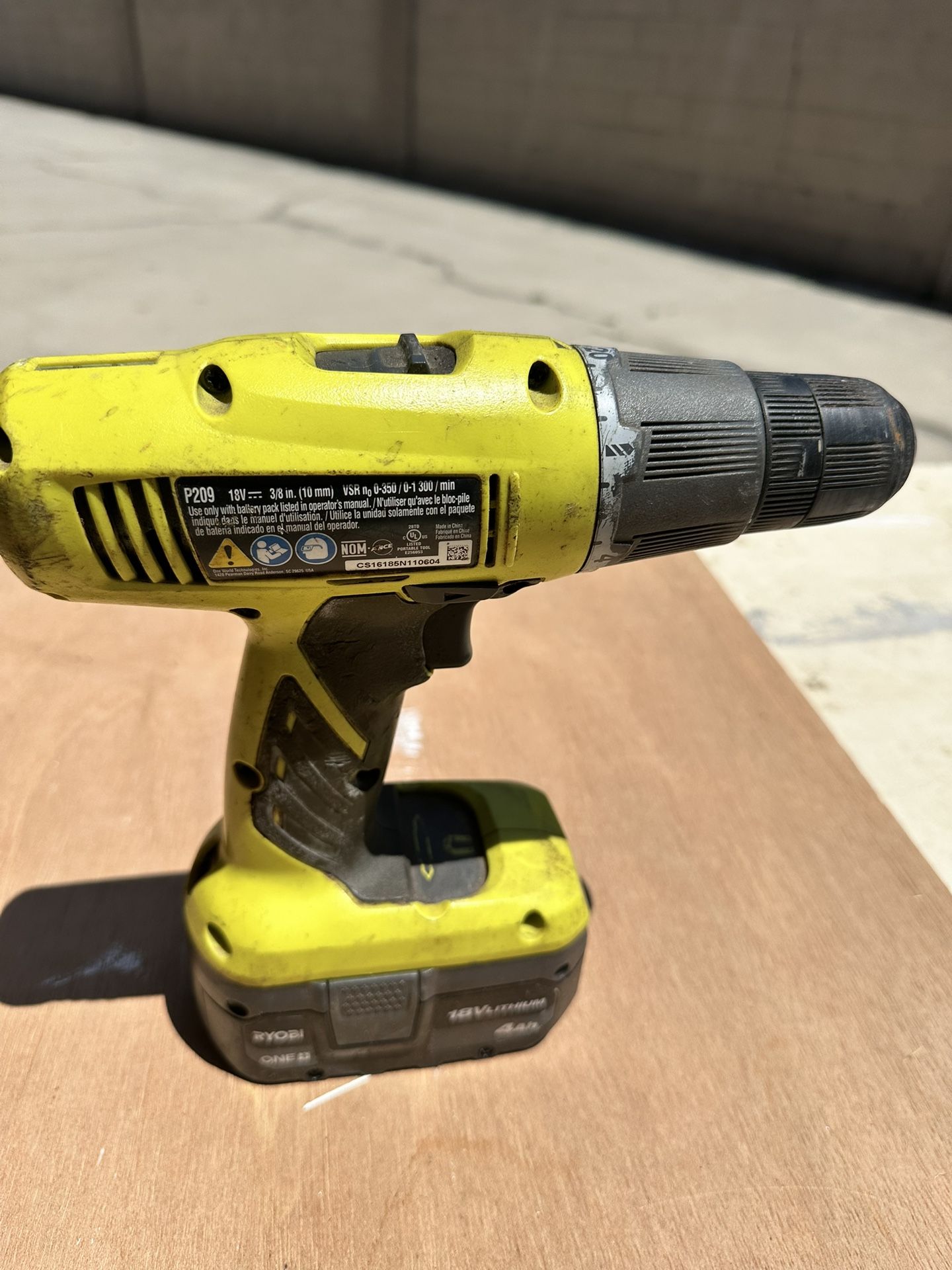 Ryobi P209 18v 3/8” Drill Driver With Battery