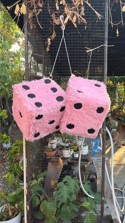 Large fuzzy dice