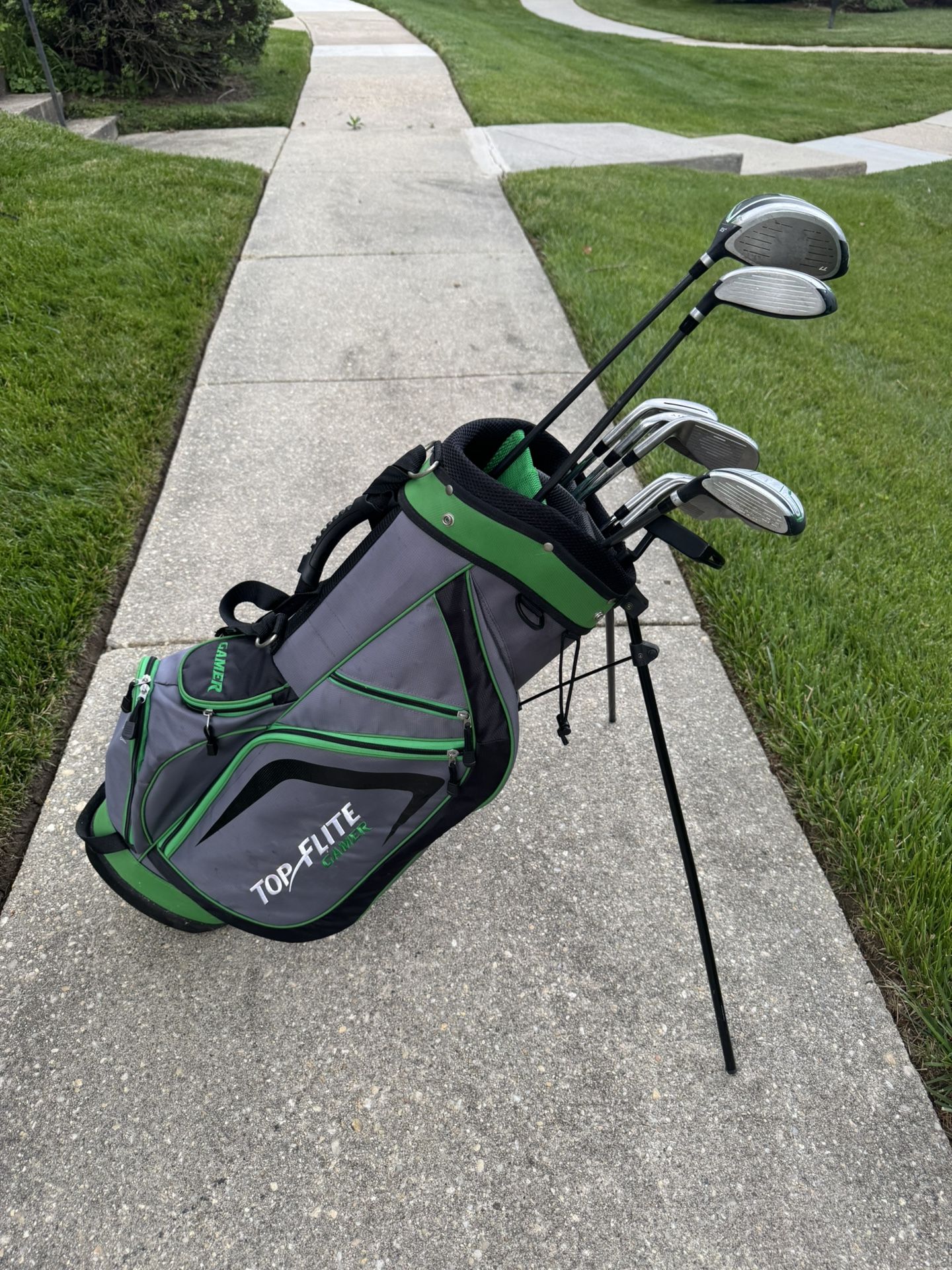 Monroe Men’s Complete Set Length + 1 Right Handed
