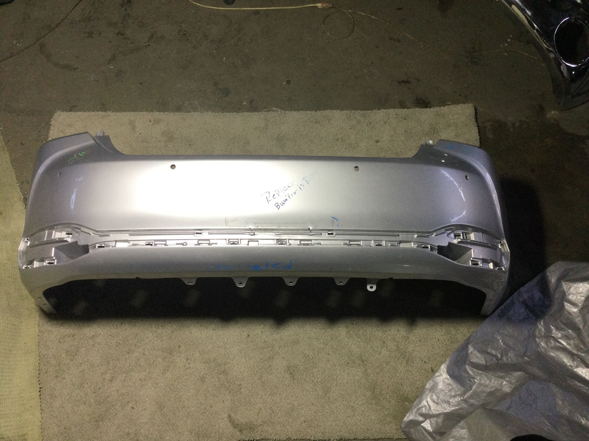 2019 2020 Lexus Es300h Rear Bumper
