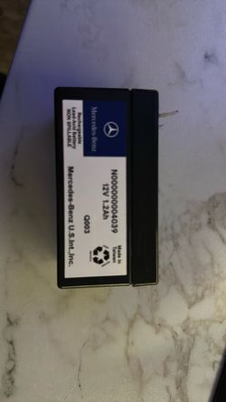 Mercedes Auxiliary Battery