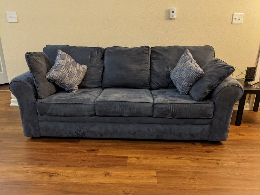 Queen Sized Sleeper Sofa Bed