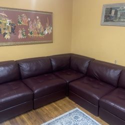 Brand New Leather Sectional Sofa Couch ( Modular Sectional)