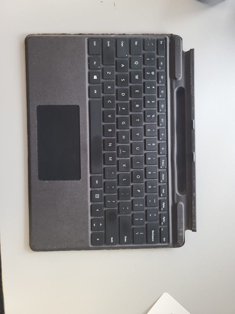 Microsoft Surface Pro Signature Keyboard