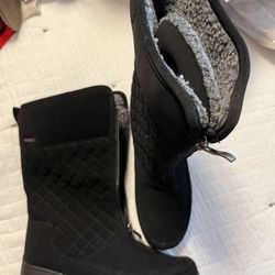 Black Boots Kaboom Size 8 And 9 $ 40 Each Obo 