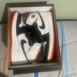 Jordan 1 Electro Orange GS Size 5