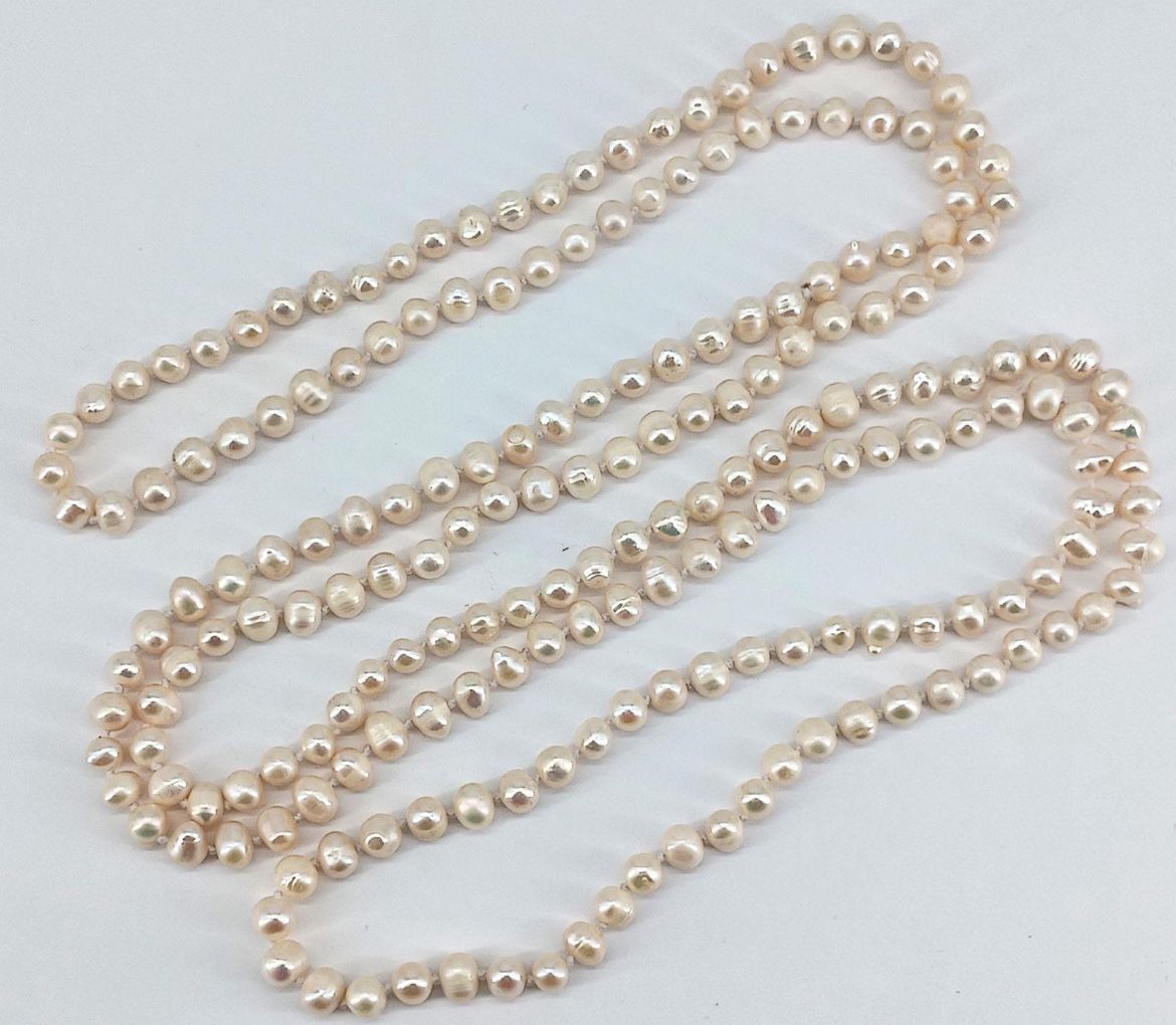 Cream Pearl 64" Opera Length 111.4g