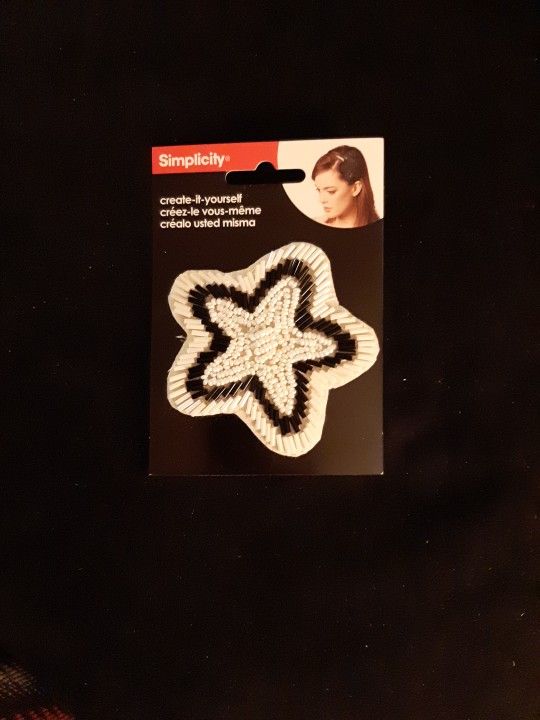 x2 White & Black Beaded Stars DIY