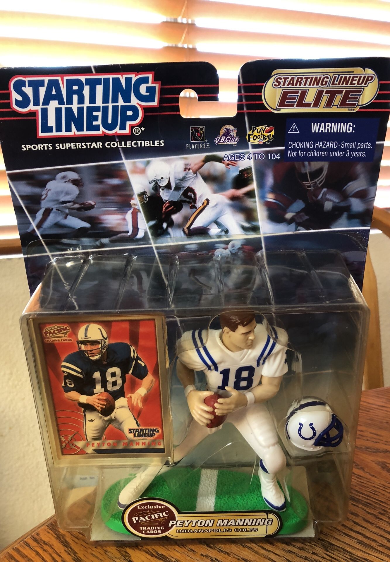 Starting lineup Peyton Manning figurine