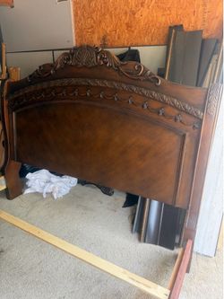 King size bed frame solid wood and dresser with mirror and nightstand in great condition