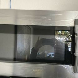 Samsung & Whrilpool 30in Microwave Open Box Unit Up to 50% Off