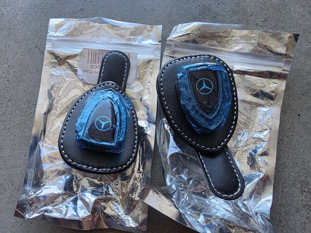 (2) Mercedes Sunglasses Glasses Visor Holders