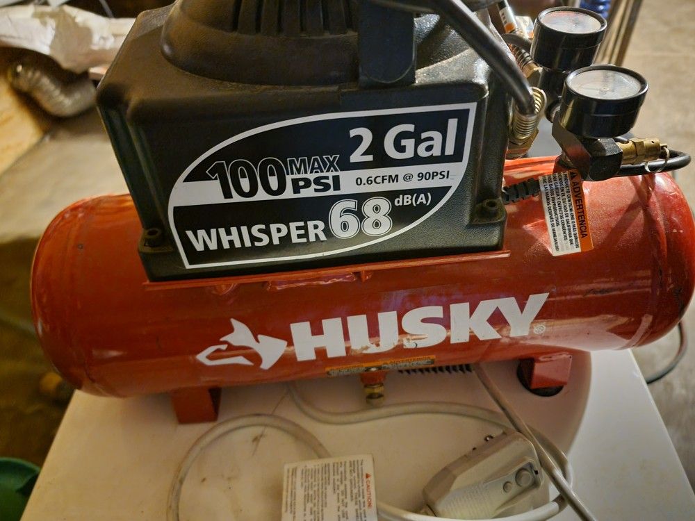 HUSKY HD 1004TK AIR COMPRESSOR