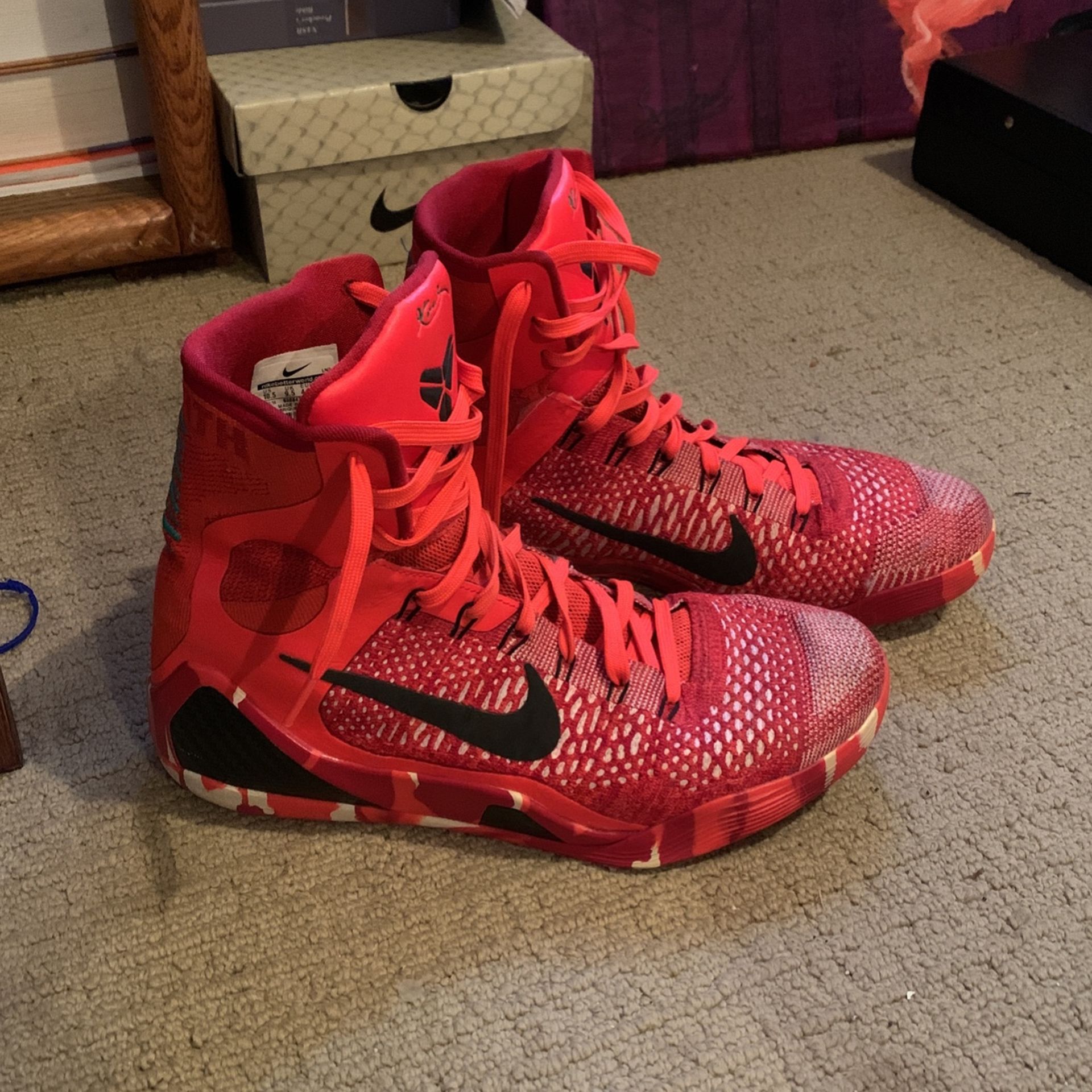 Kobe 9 Christmas