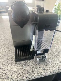 OfferUp Title  De’Longhi Nespresso Lattissima Plus Espresso & Cappuccino Machine – $125