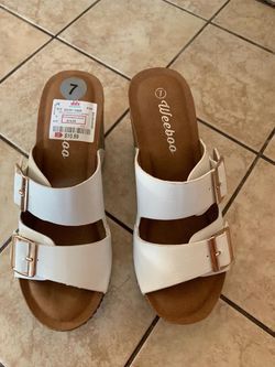 Sandals size 7