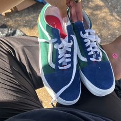 Vans 