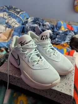 Gt academy basketball shoe