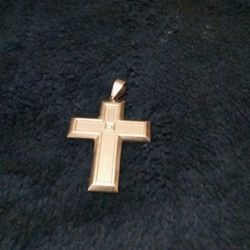Cross pendant