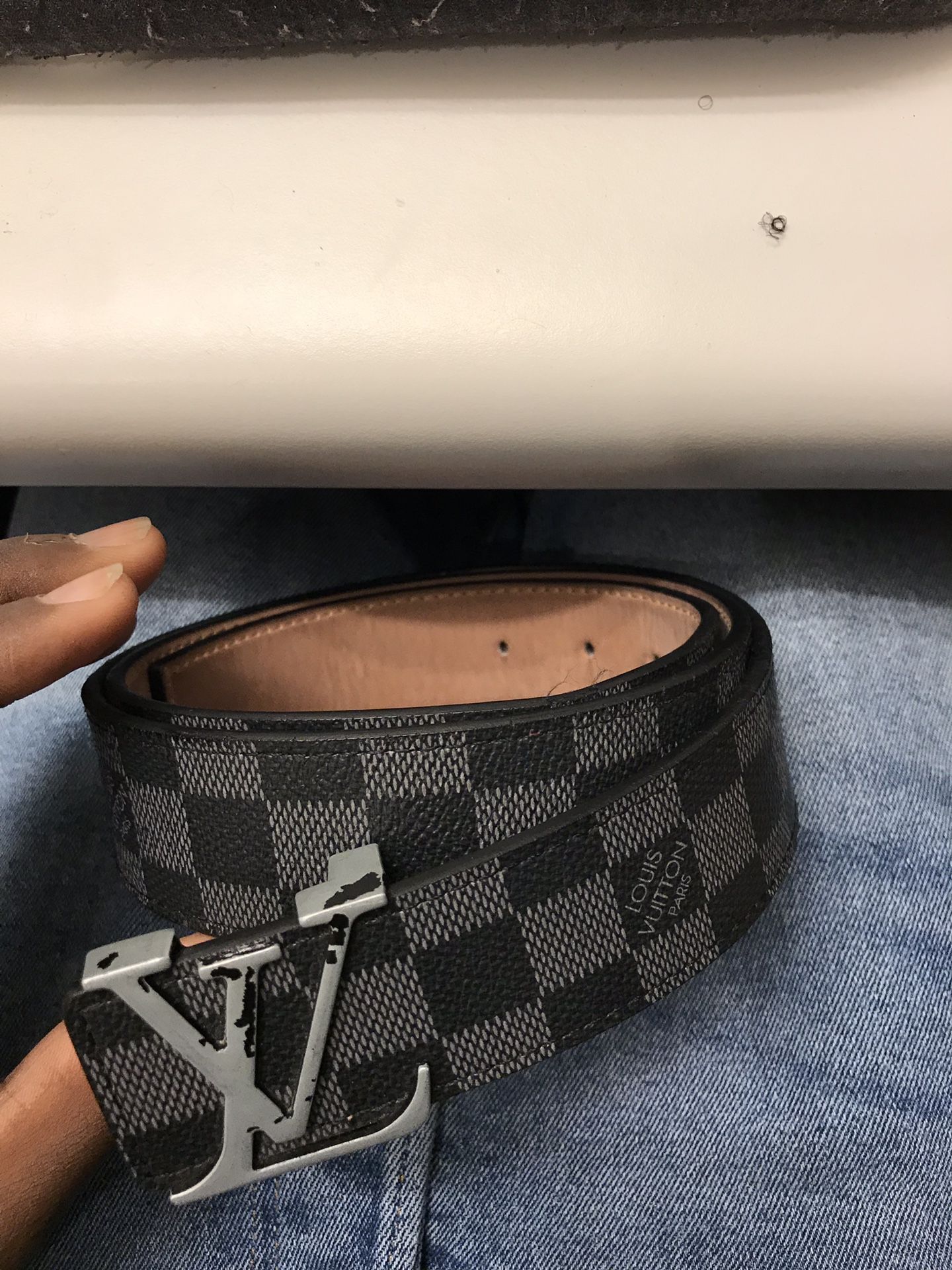 Brand New Louis Vuitton Belt (Size Medium)