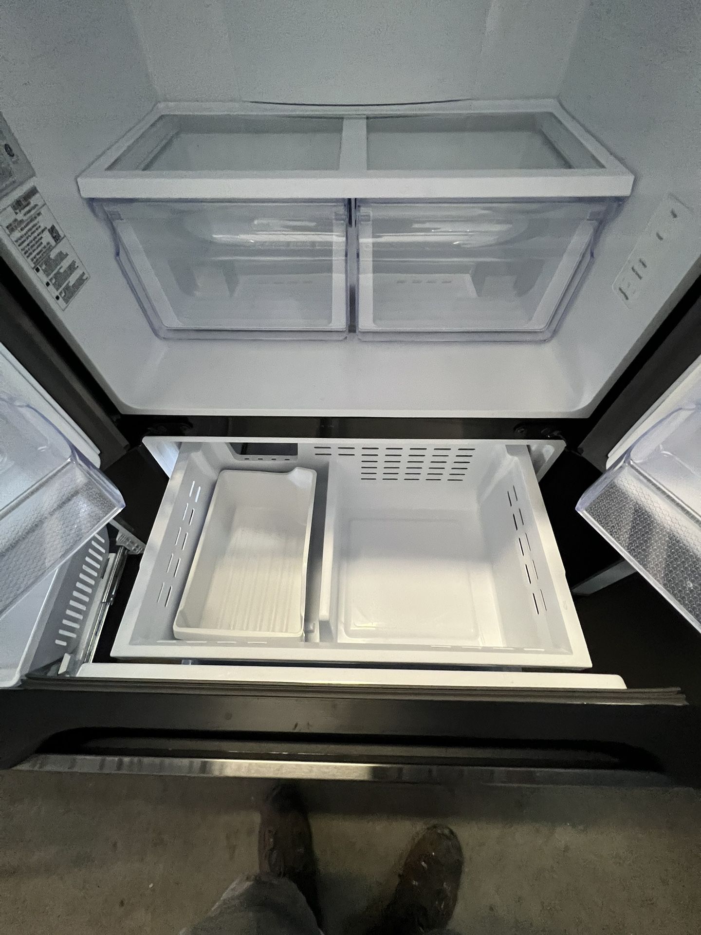 Samsung 33” Wide Counter Depth Refrigerator 2021 Model for Sale in