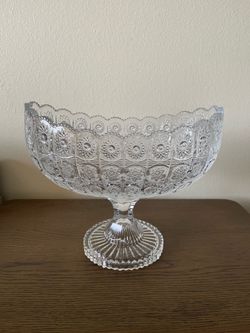 Vintage Crystal Cut Glass Pedestal Bowl / Elegant Footed Fruit & Centerpiece Dish
