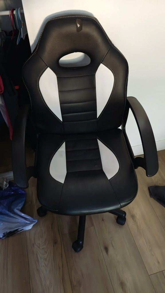 Teen Gamin Chair 