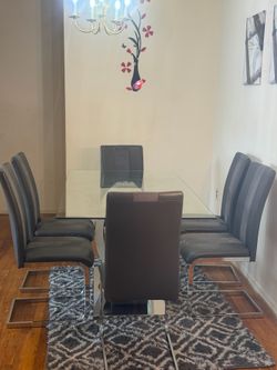 Modern 7-Piece Glass Dining Set – Excellent Condition