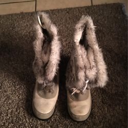 Snow Boots