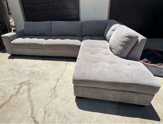 FREE DELIVERY! Thomasville Miles Fabric Sectional ( gray)