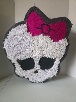Monster High Skull Piñata