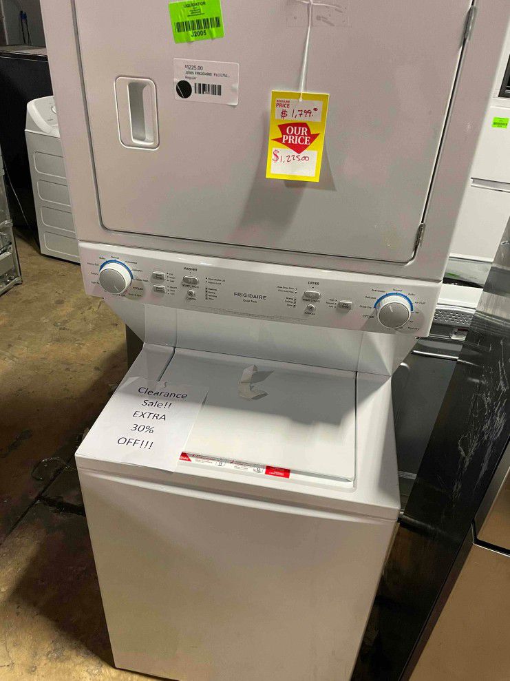 FRIGIDAIRE Laundry Center Washer Dryer GRYZ
