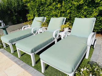 Mallin brand /Outdoor Chaise Lounge Chairs Set of 3