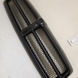 DODGE RAM GRILLE 