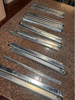 8 total of 22 inch Hettich Grant heavy duty drawer slides