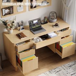 55.1" Fluted Executive Desk With Drawers, Home Office Desk With Charging Station
