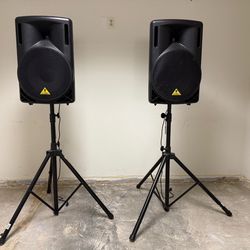 Behringer Eurolive B215D Speakers PA System with Rolling Case